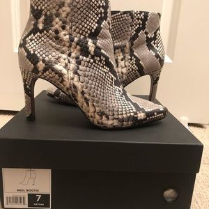 Banana Republic Ankle Boots (snake print)